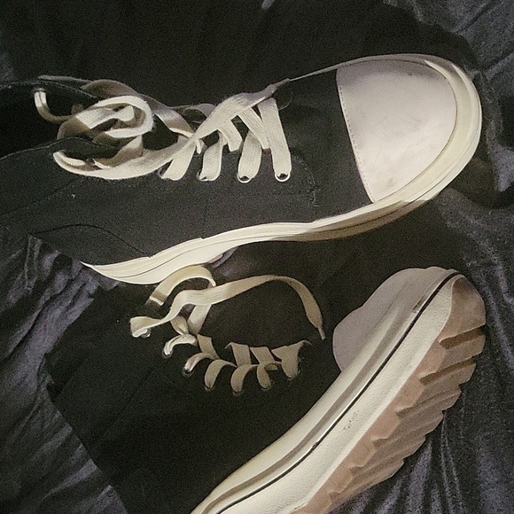 MIA Hi-Top Chunky Sneakers, 7.5 - Picture 2 of 5